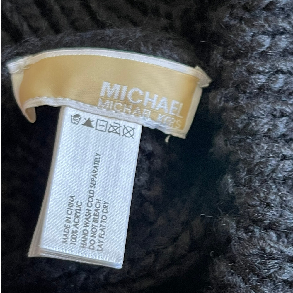 Michael Kors Cable Knit Beanie NWT - Picture 6 of 6